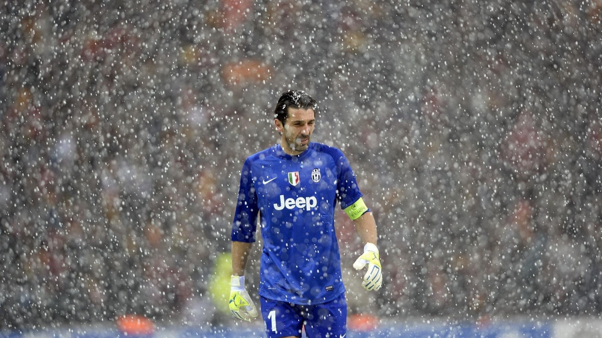 西甲联赛焦点对决，马德里竞技主场迎战阿拉维斯，攻防体系下的客场考验