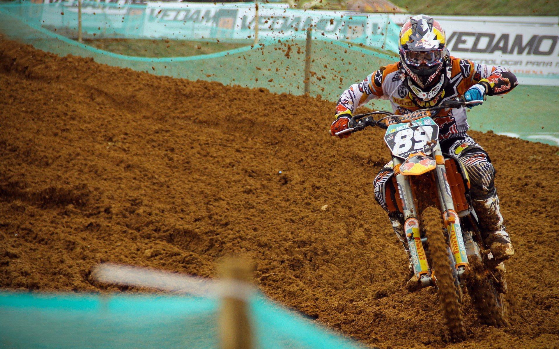 ayx.com：科尔坦言阴云笼罩，勇士队赛季征程遭遇逆风